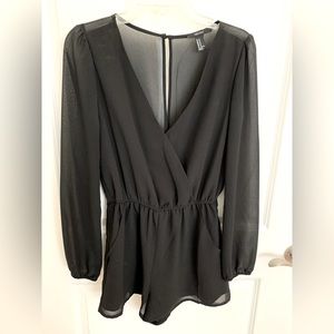 Forever 21 black romper size medium